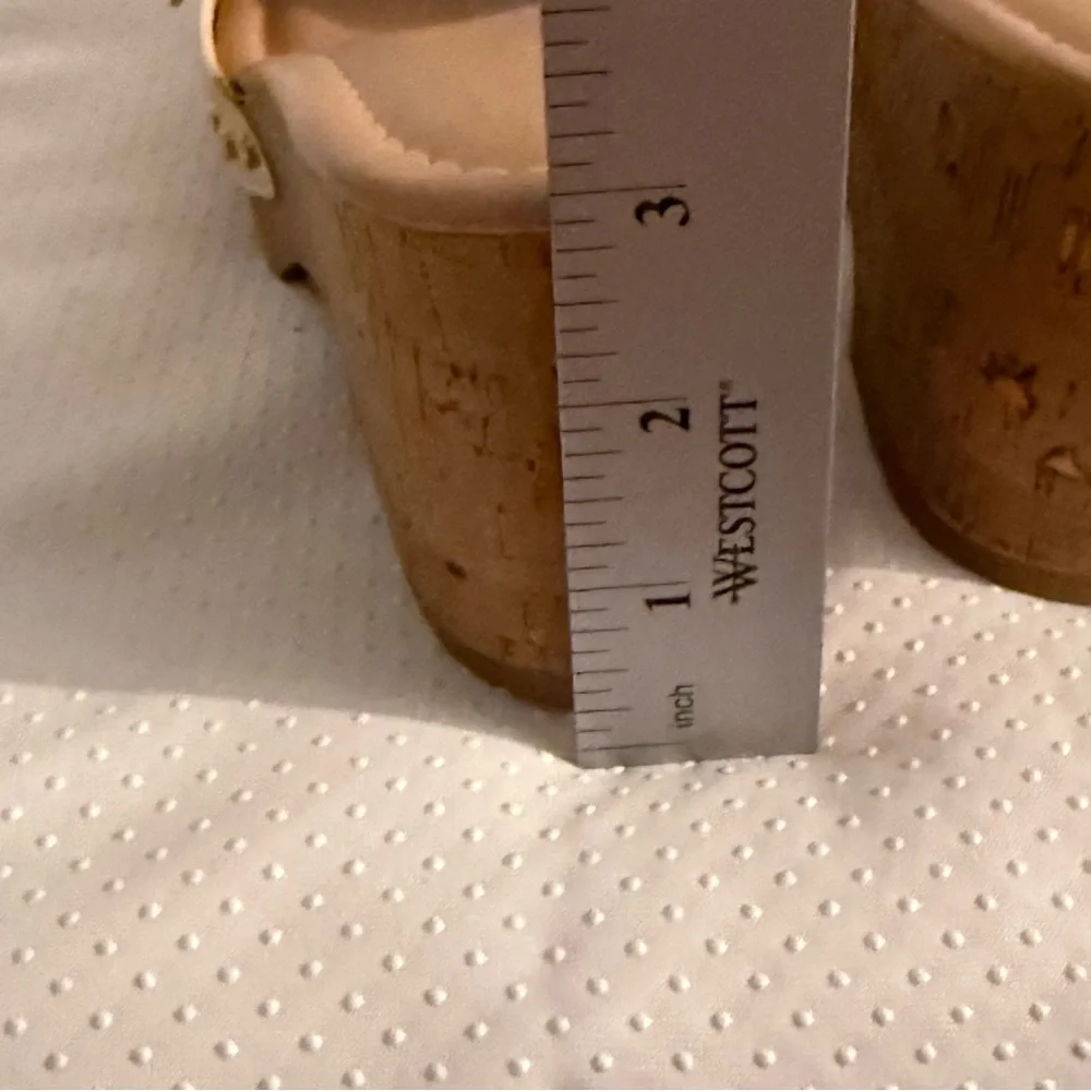 Time and Tru‎ Metallic Gold Wedge Sandals Cork Platform Women’s Size 6 New